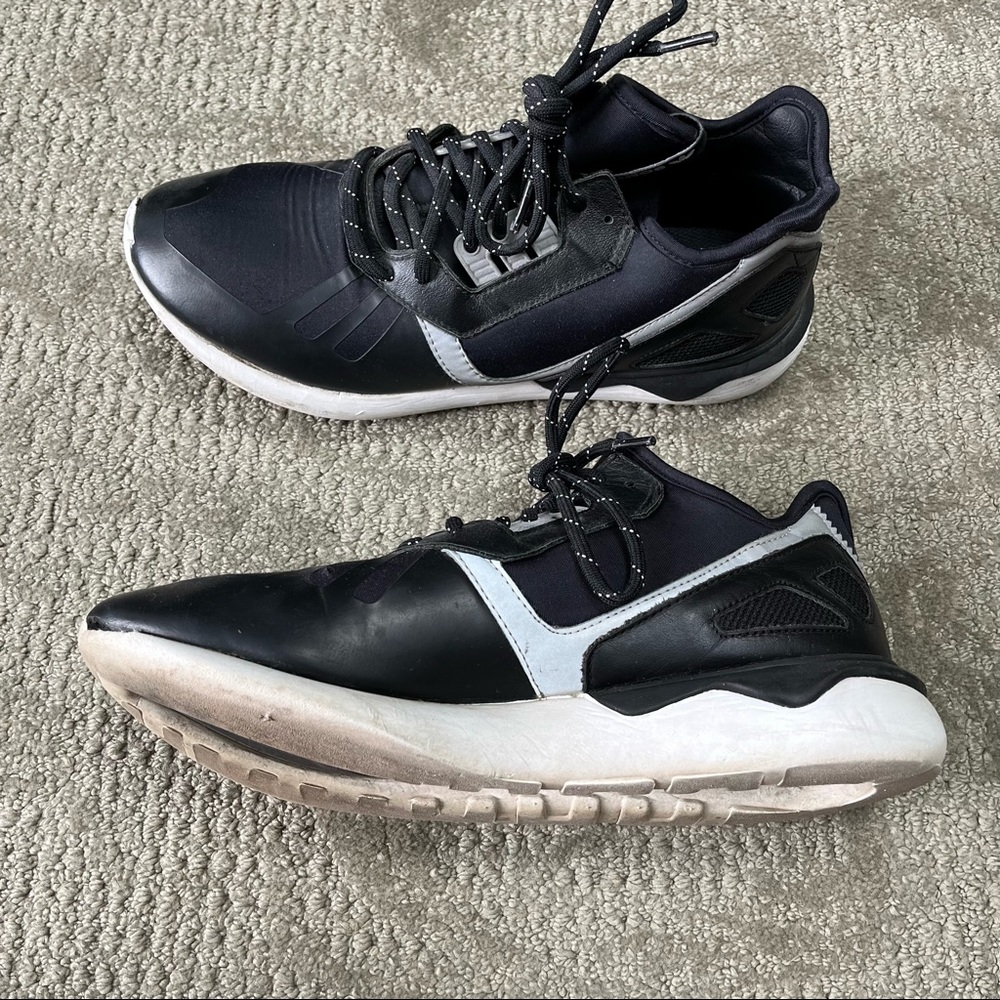 Adidas Men's Tubular Runner Black Upper & Silver Detail size 10.5